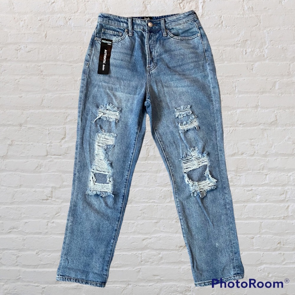 NWT SIMPLE SOCIETY Authentic Denim Ripped Distressed Womens Jeans